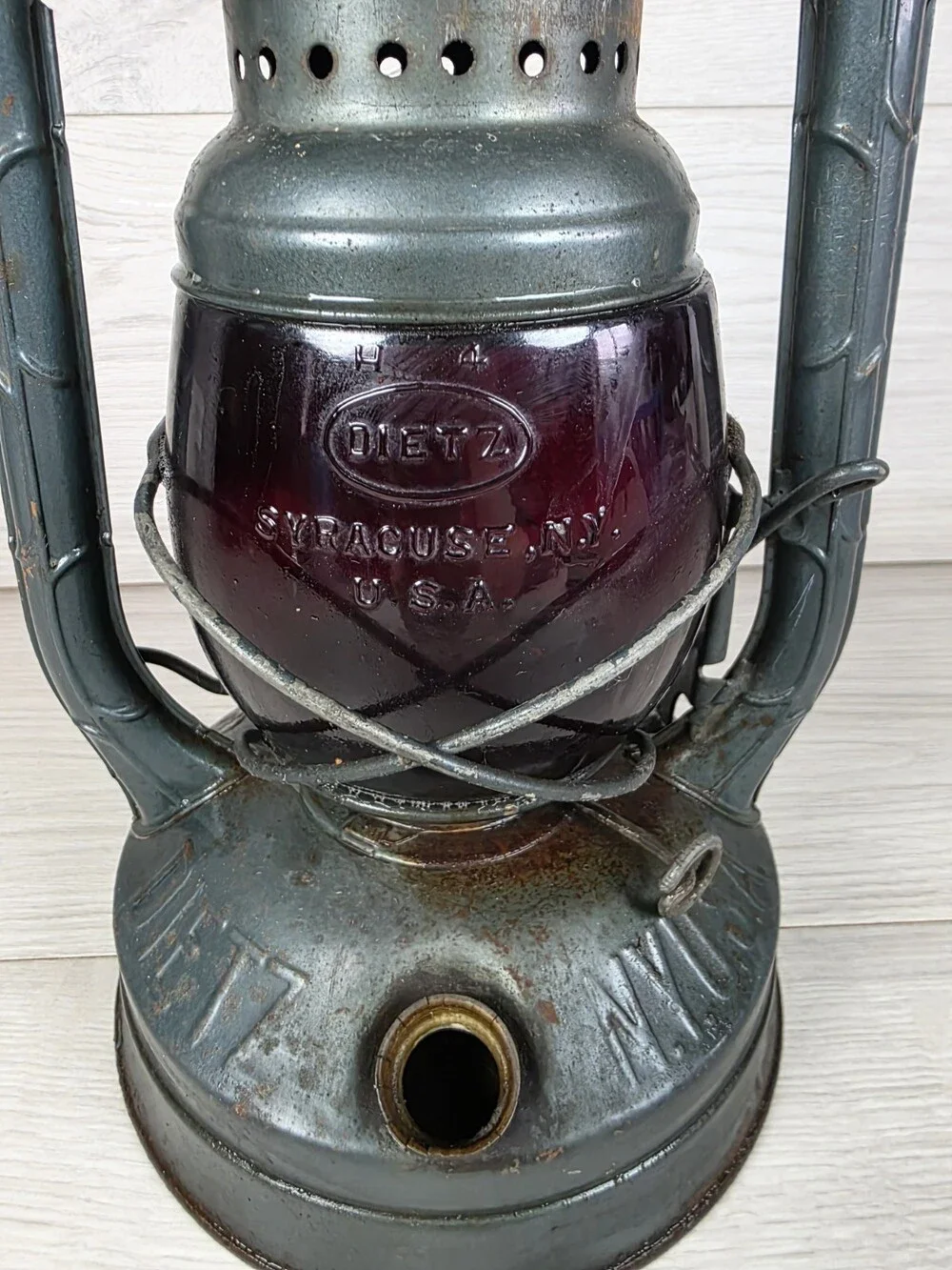 Vintage DIETZ LITTLE WIZARD Kerosene Lantern Red Globe Syracuse NY USA b199